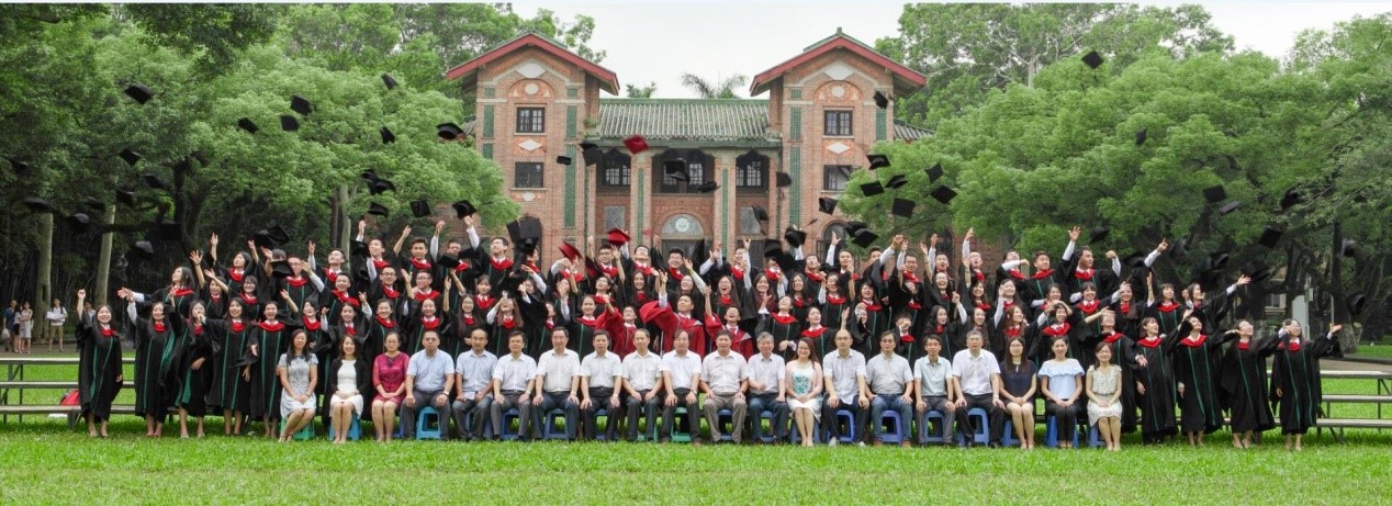 情怀大气,青春不散——我院2017届毕业·家年华系列活动在东校园举行