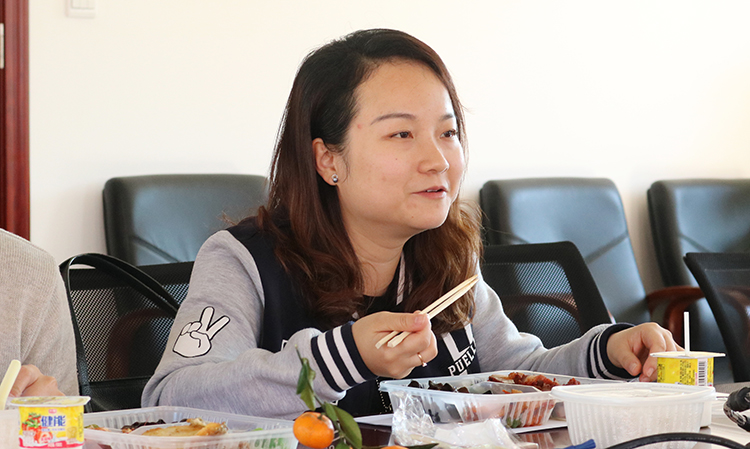 我院举办本学期第十次师生午餐会